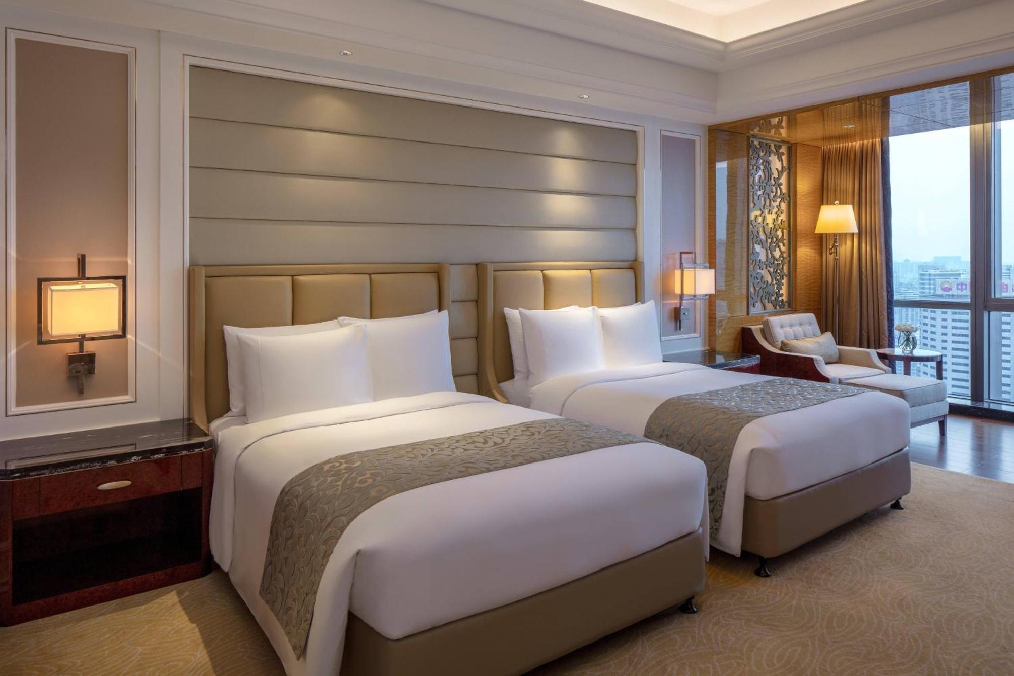 The Ritz-Carlton, Chengdu Hotell Exteriör bild